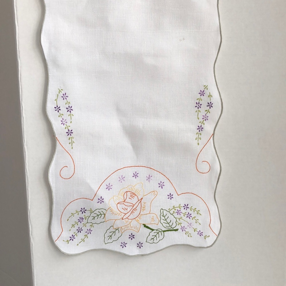 Vintage Scarf  hand Embroidered Excellent 42”